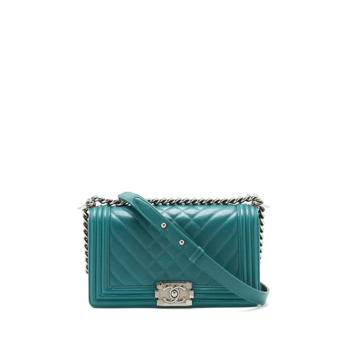 Chanel Medium Boy lambskin green SHW