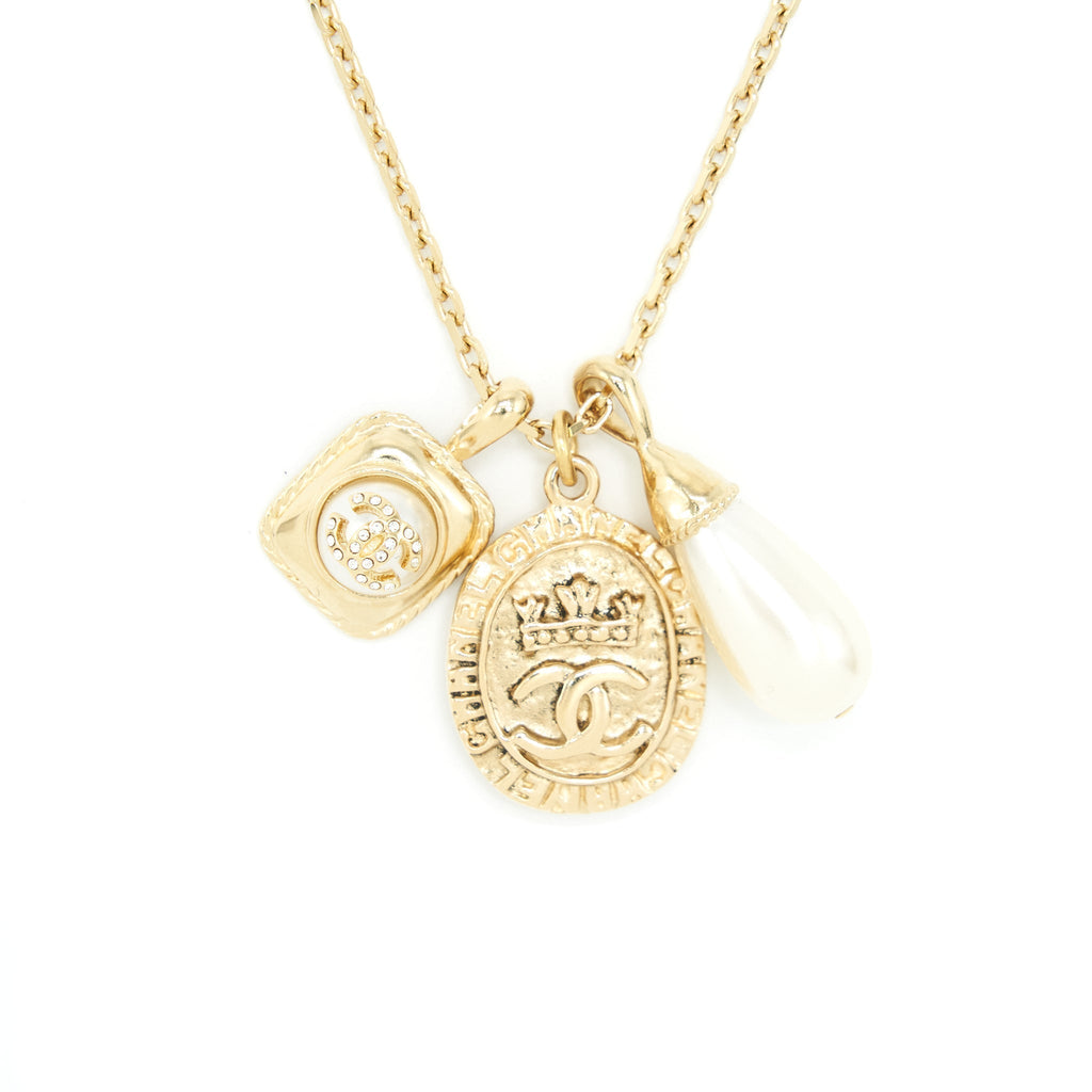 Chanel 21A metal plate and crystal necklace brushed LGHW