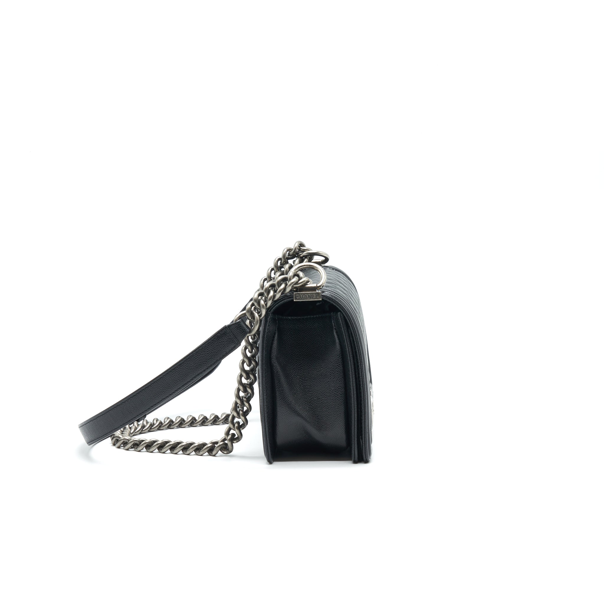 CHANEL MEDIUM BOY CHANEL HANDBAG CAVIAR BLACK SHW