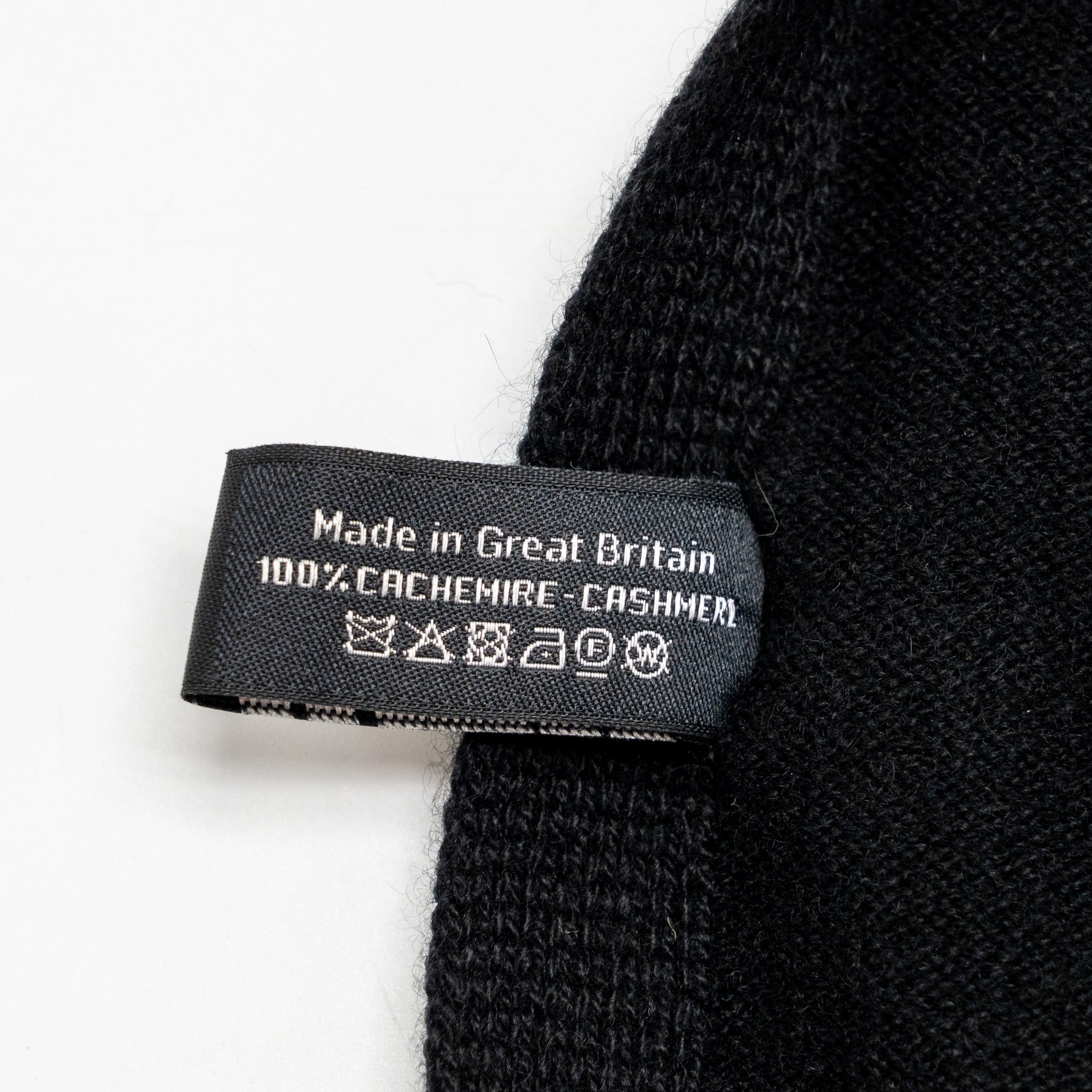 Chanel CC Logo Scarf Cashmere Black/White