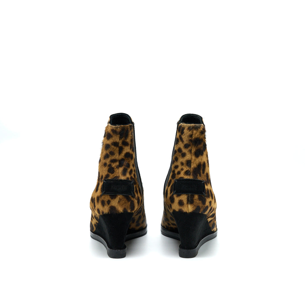 Fendi Size 36 Leopard Print Boots