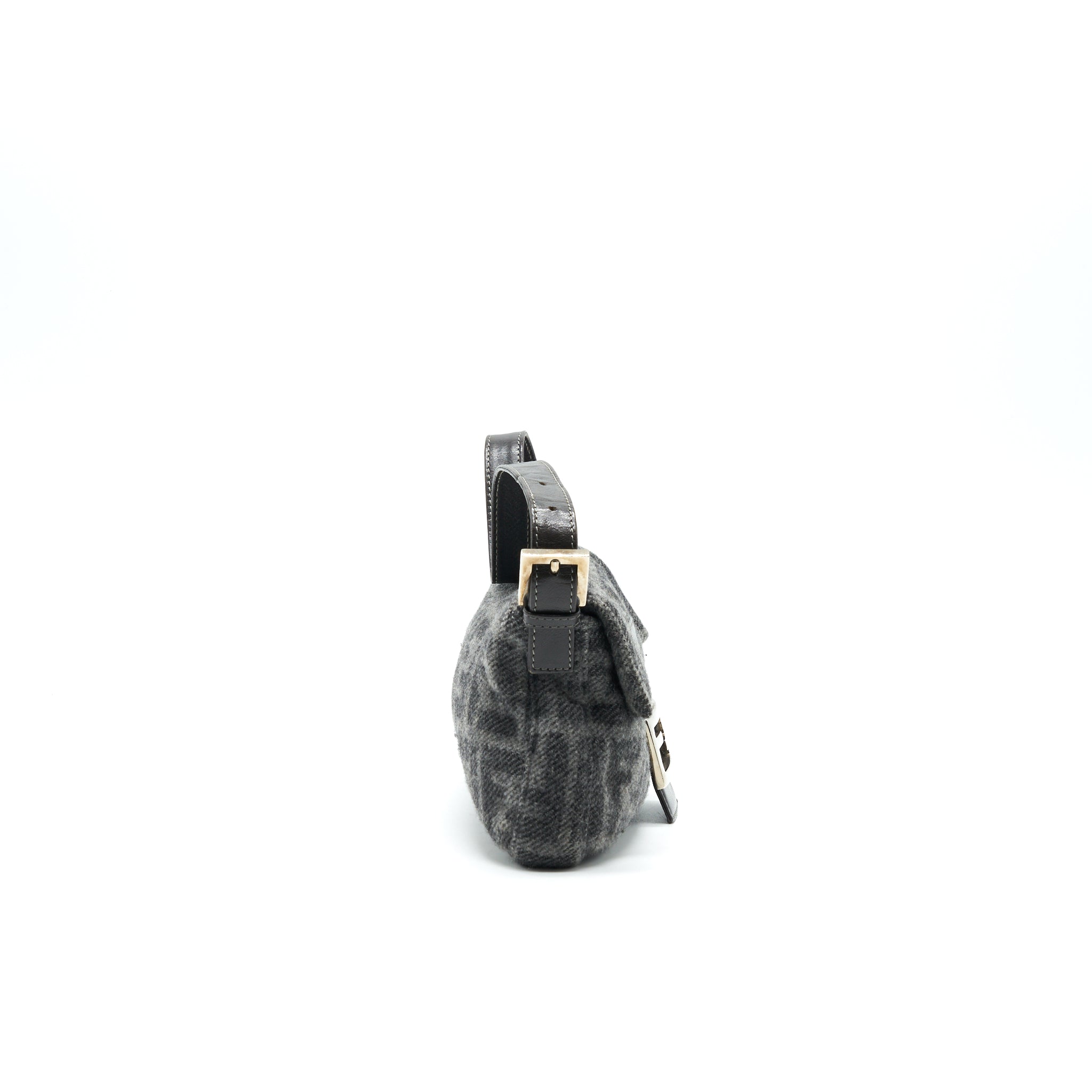 FENDI BAGUETTE IN SOFT TWEED GREY