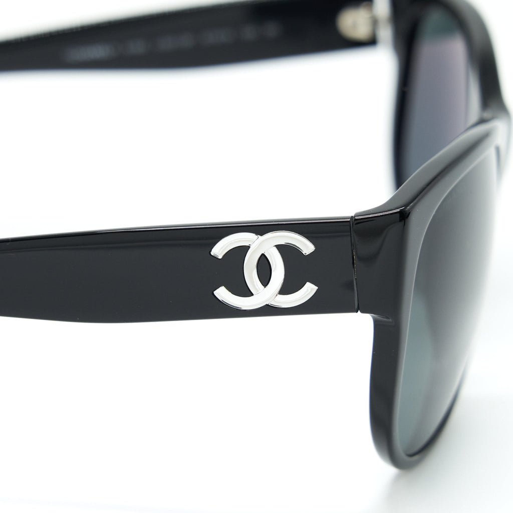 Chanel Sunglasses With CC Logo