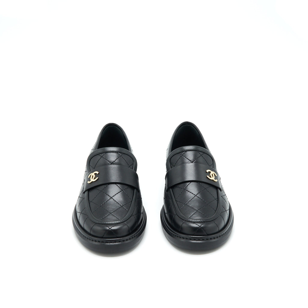 Chanel Size 37 Quilted Leather With CC Logo Loafer Black LGHW