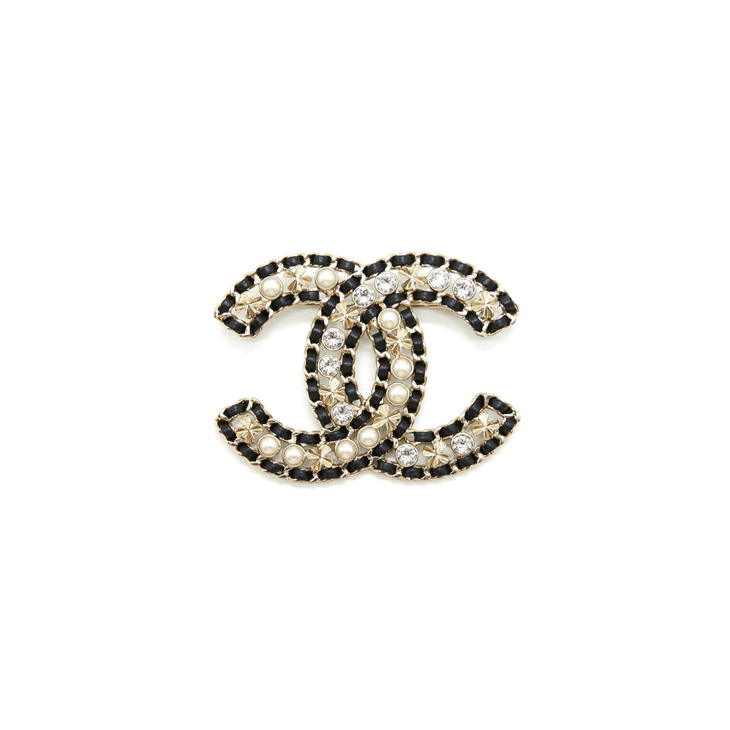 Chanel CC Chain/ White Crystal / Pearl Brooch