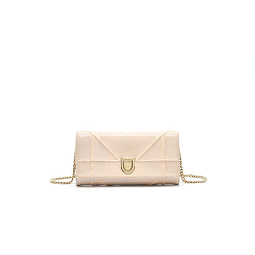 Dior diorama Wallet on Chain patent leather beige LGHW