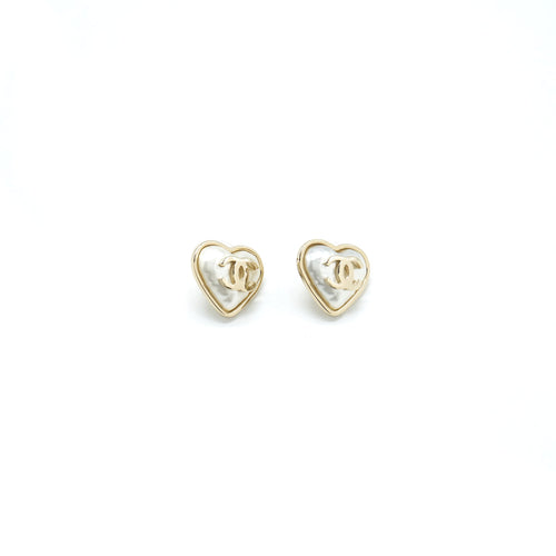 Chanel 22c giant heart earring