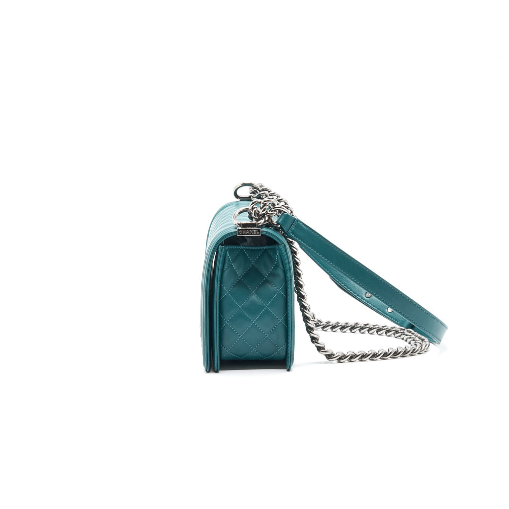 CHANEL LE BOY CHEVRON CALFSKIN PEACOCK GREEN