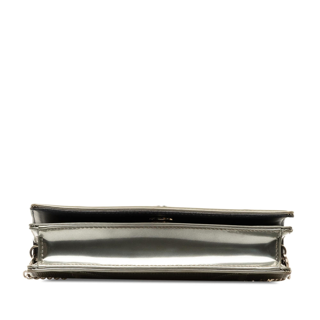 Dior Baby Patent Microcannage Diorama Wallet on Chain (SHG-tQS2vd)