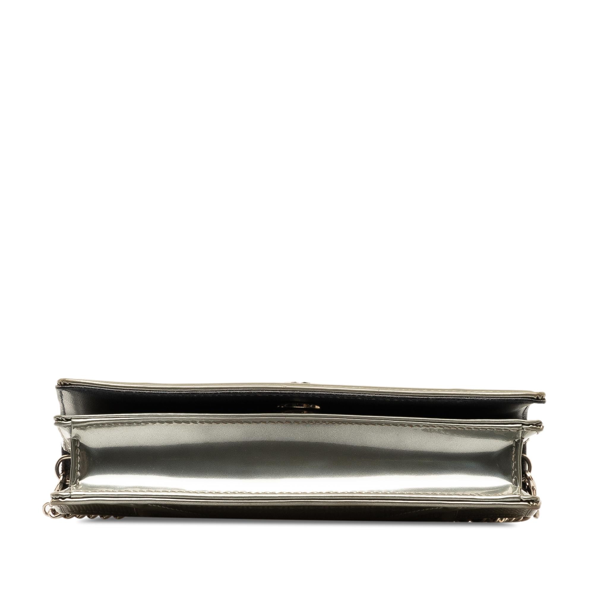 Dior Baby Patent Microcannage Diorama Wallet on Chain (SHG-tQS2vd)