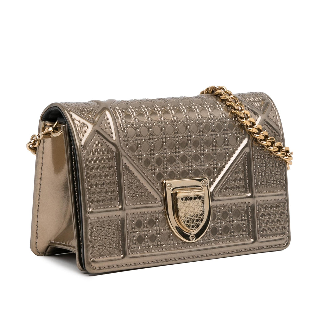 Dior Baby Patent Microcannage Diorama Wallet on Chain (SHG-Cem0dN)
