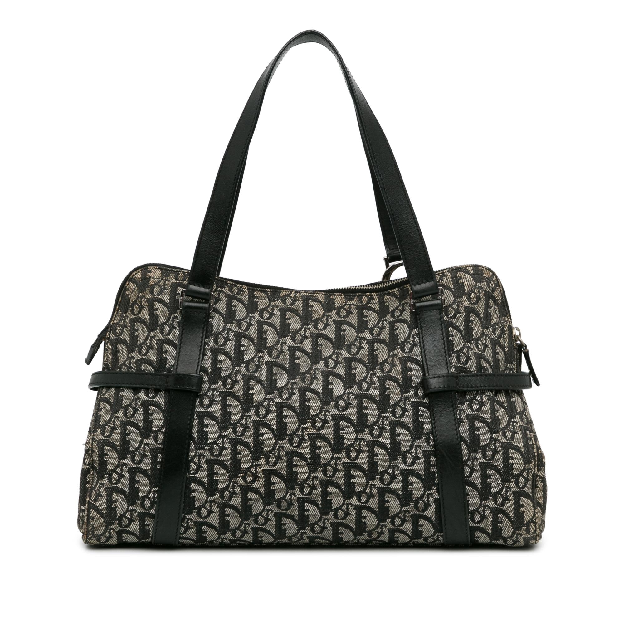 Dior Diorissimo Charms Shoulder Bag (SHG-Uq93Vr)