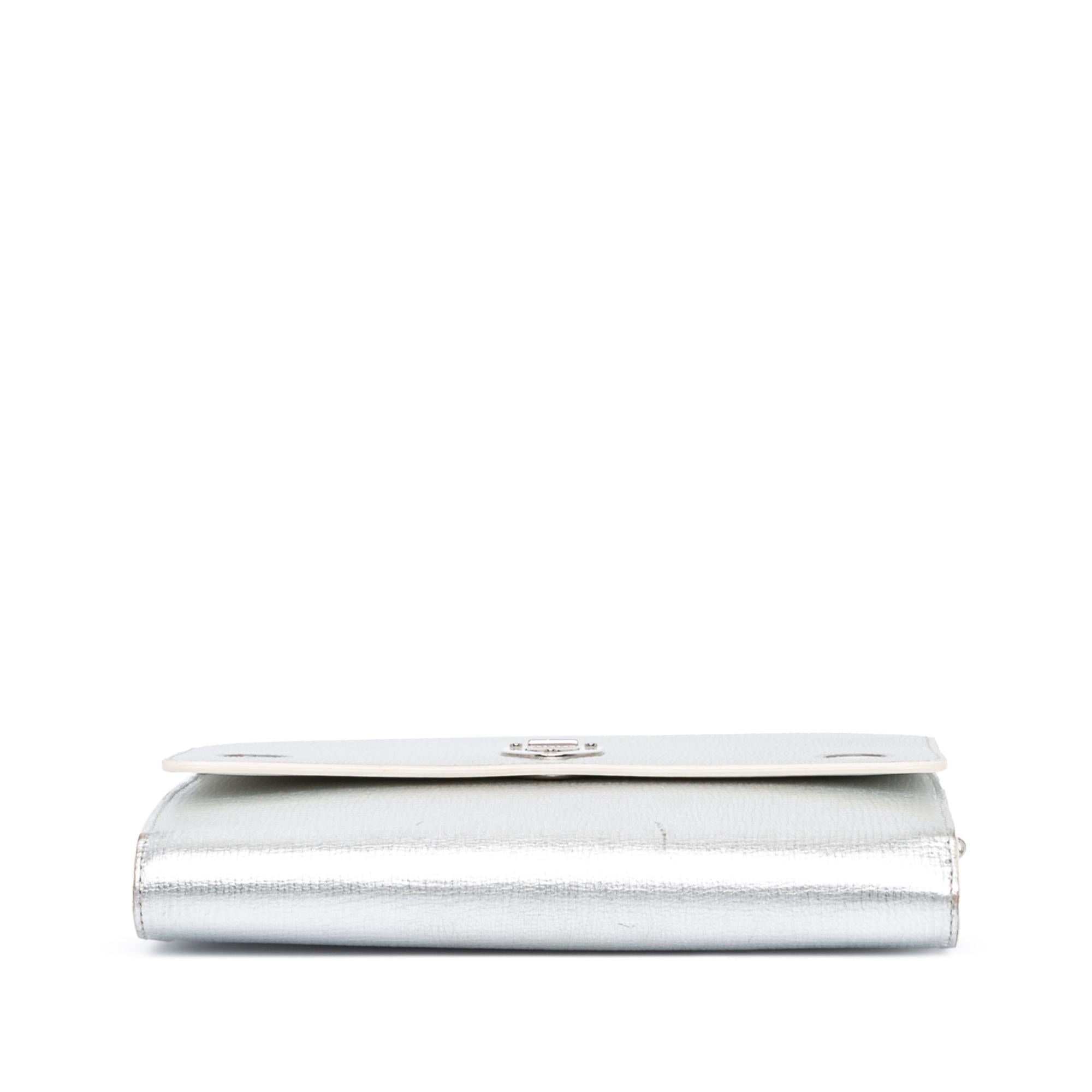 Dior Goatskin Diorever Wallet on Chain (SHG-iyC21o)