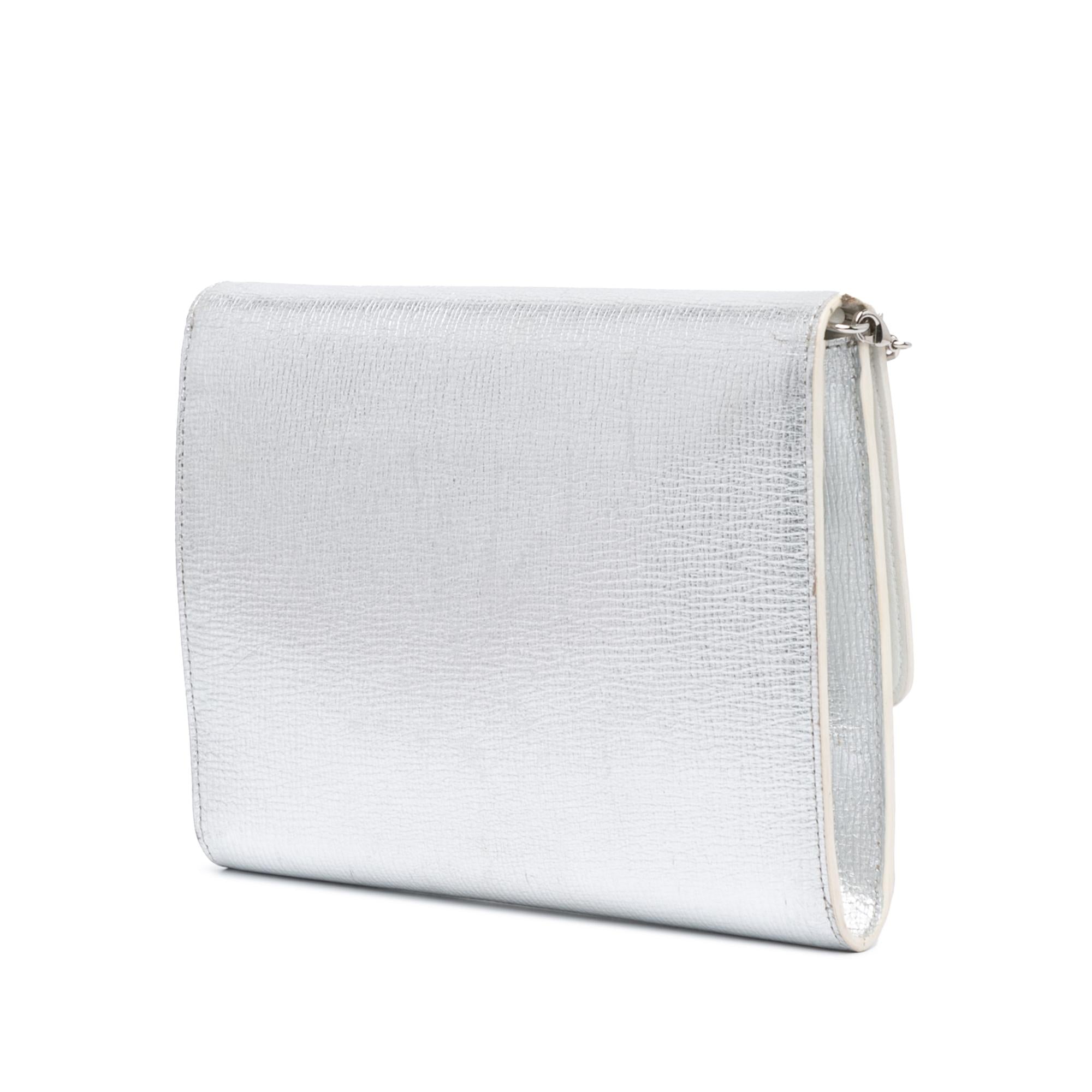 Dior Goatskin Diorever Wallet on Chain (SHG-iyC21o)