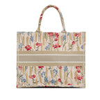 Dior Large Embroidered Hibiscus Book Tote (SHG-jZD0DI)