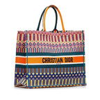Dior Large Multicolor Embroidered Book Tote (SHG-GboZYw)