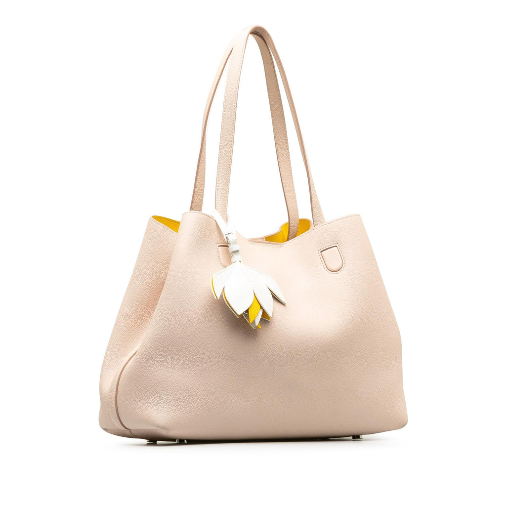 Dior Medium Blossom Tote (SHG-kaCYER)