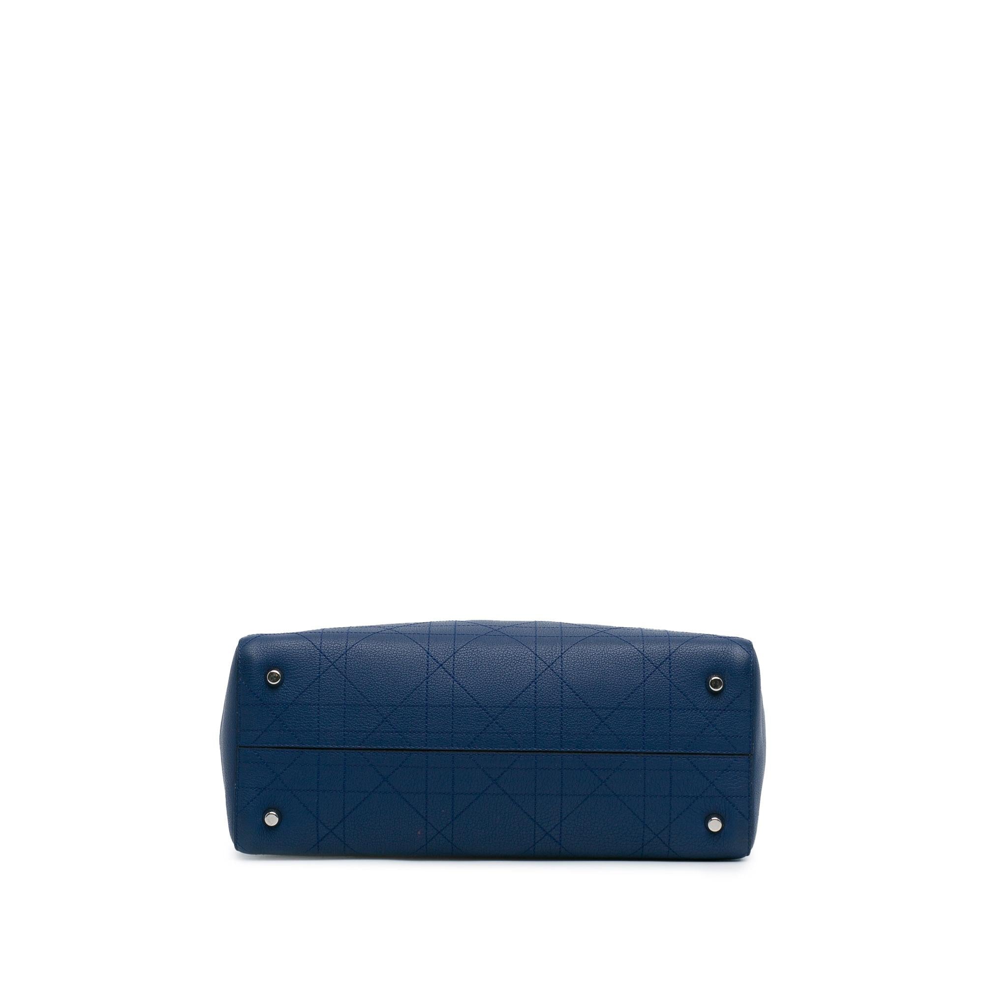 Dior Medium Calfskin Cannage Ultradior Tote (SHG-2YrDRK)
