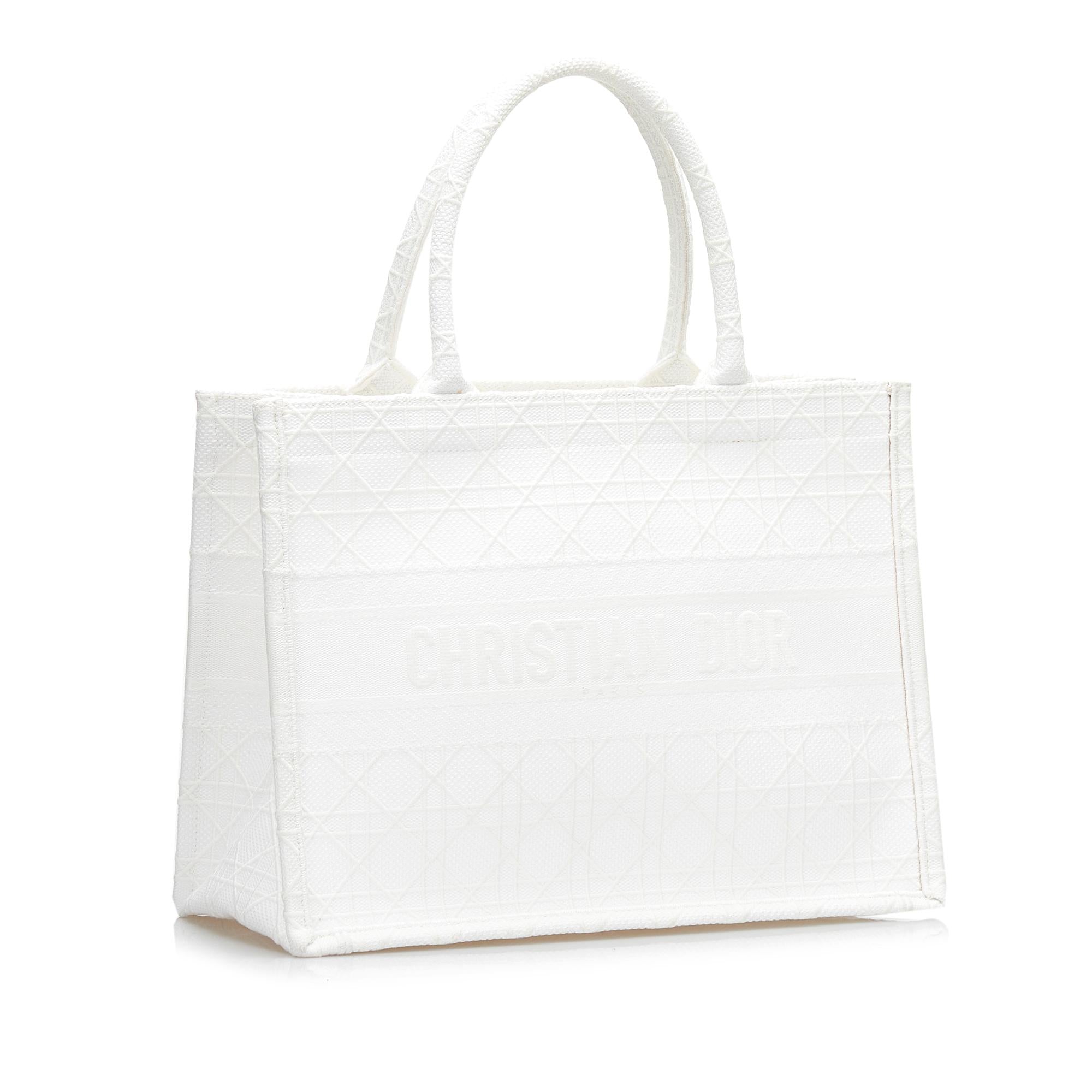 Dior Medium Cannage Book Tote (SHG-Z0Ct0A)