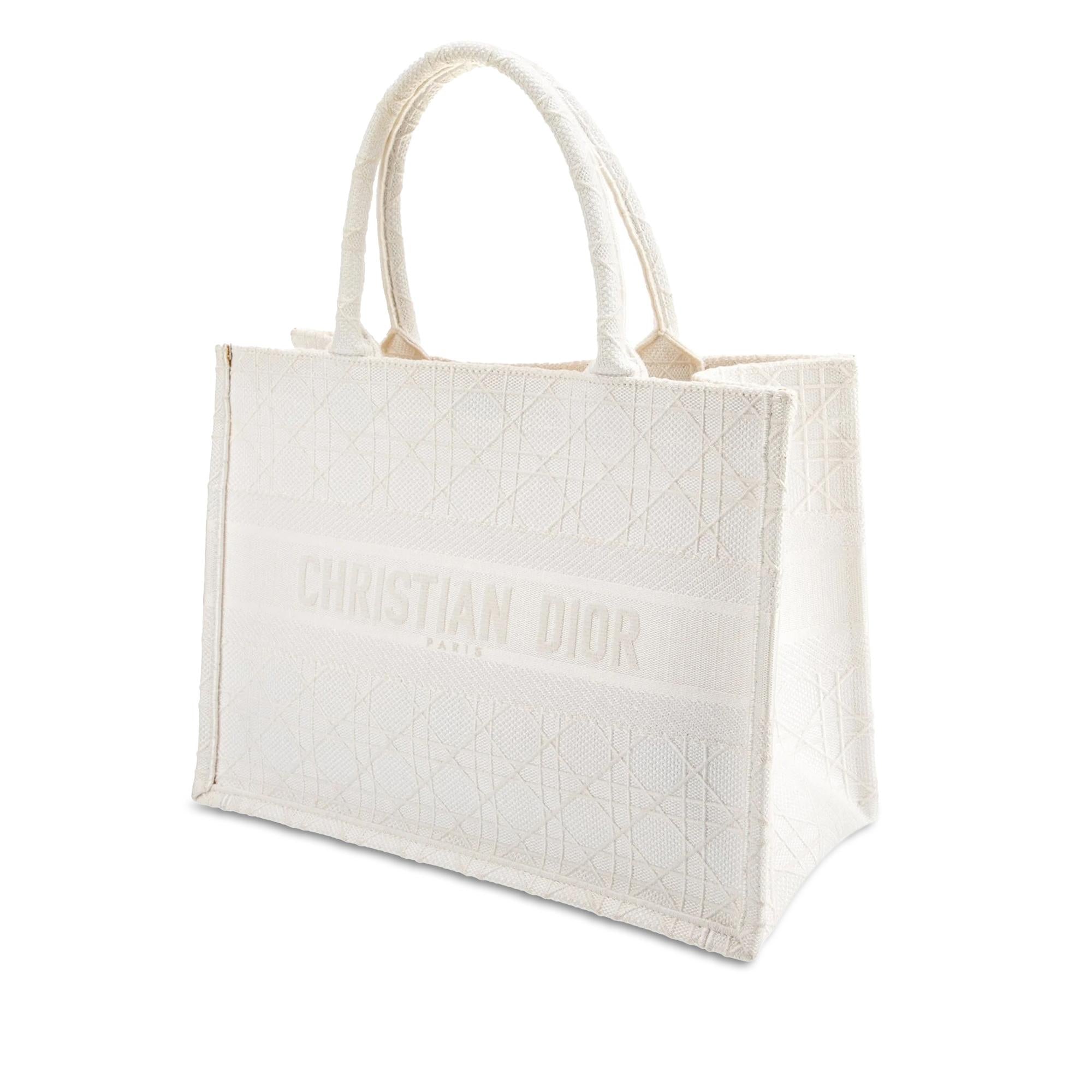 Dior Medium Cannage Book Tote (SHG-VEyf9i)