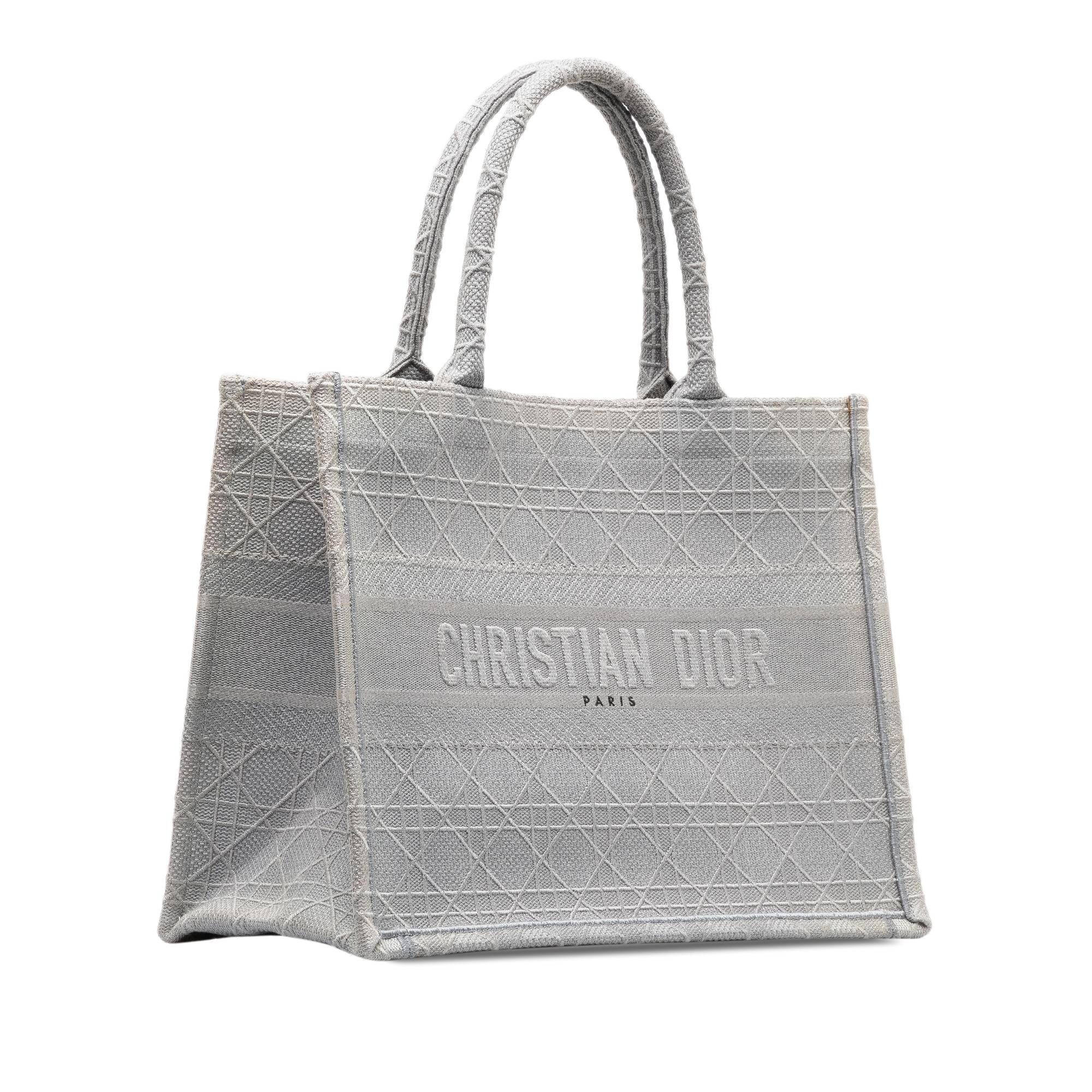 Dior Medium Cannage Embroidered Book Tote (SHG-dwrZnB)