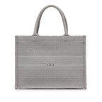 Dior Medium Cannage Embroidered Book Tote (SHG-nY1bZg)