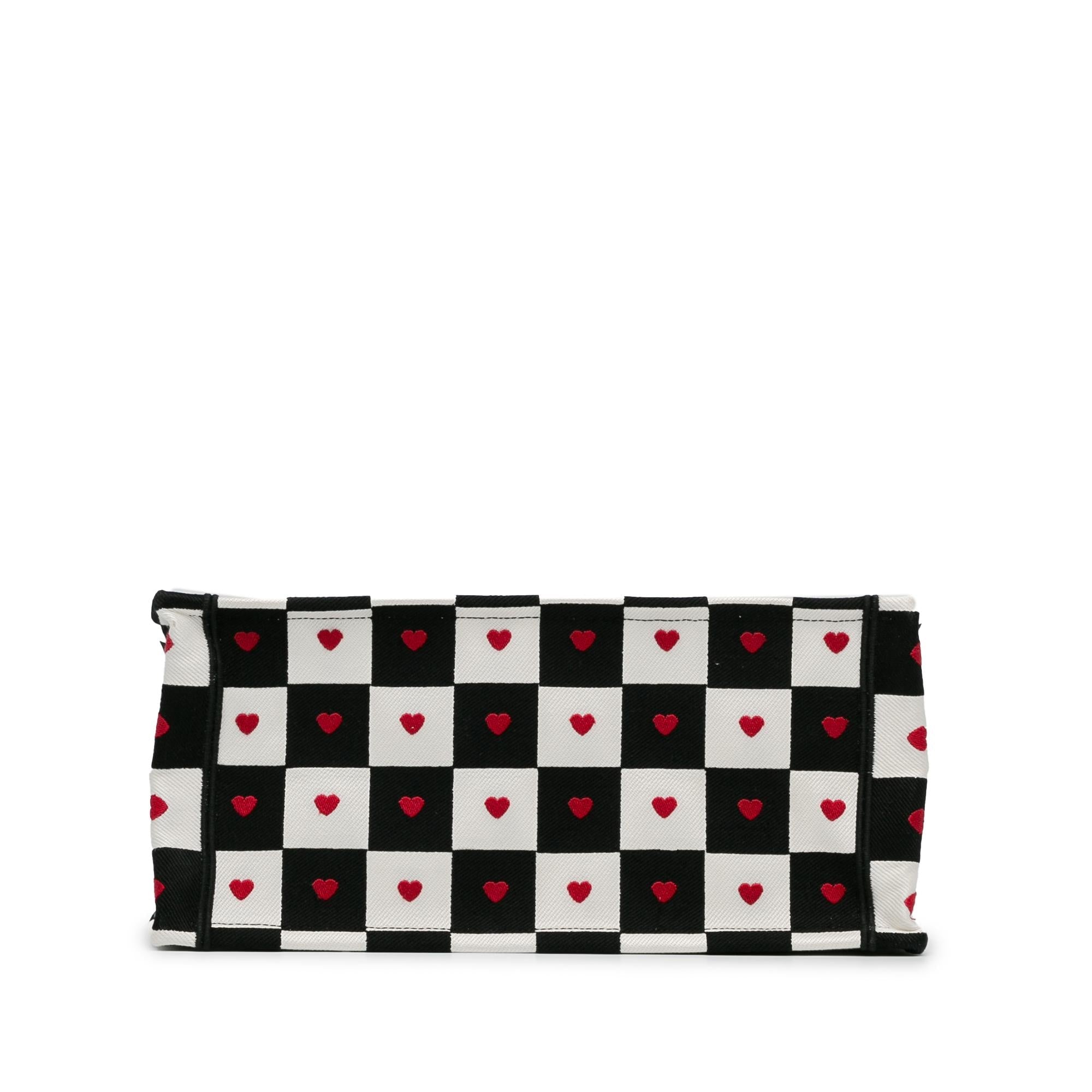 Dior Medium Dioramour D-Chess Book Tote (SHG-cv0KiU)