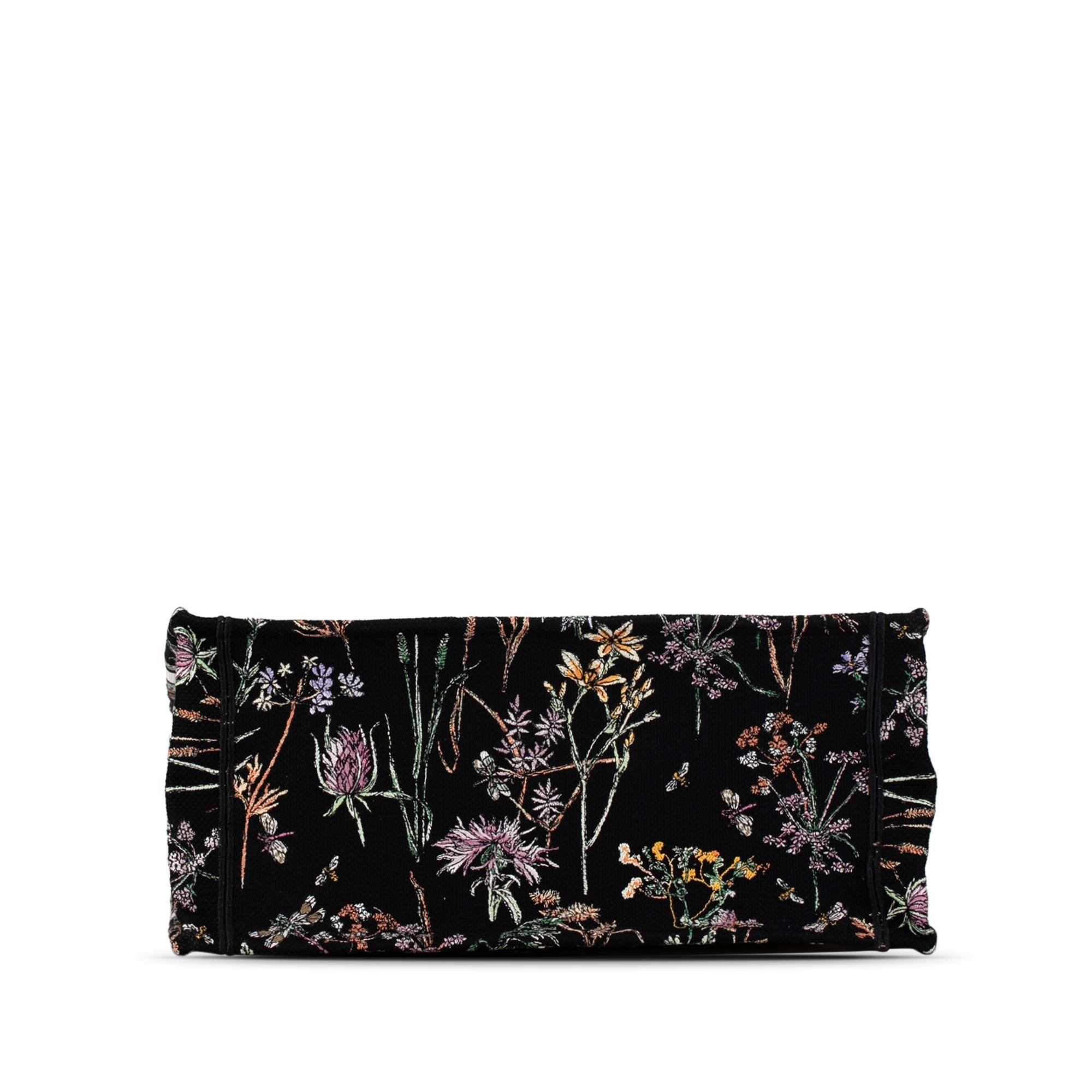 Dior Medium Embroidered Herbarium Book Tote (SHG-kasyJl)