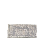 Dior Medium Toile de Jouy Reverse Embroidered Book Tote (SHG-OWlz7x)