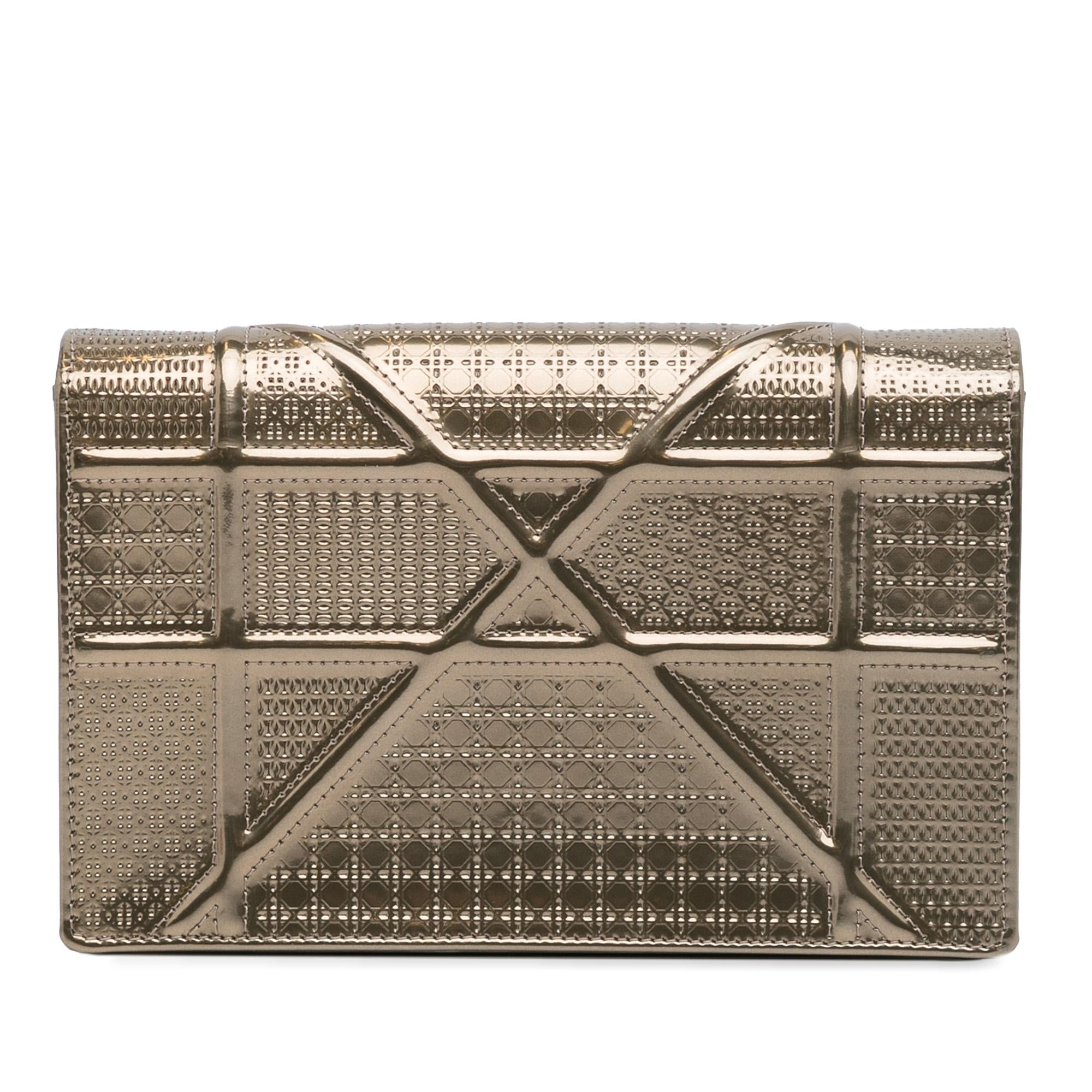 Dior Patent Microcannage Diorama Wallet on Chain (SHG-slLLNI)