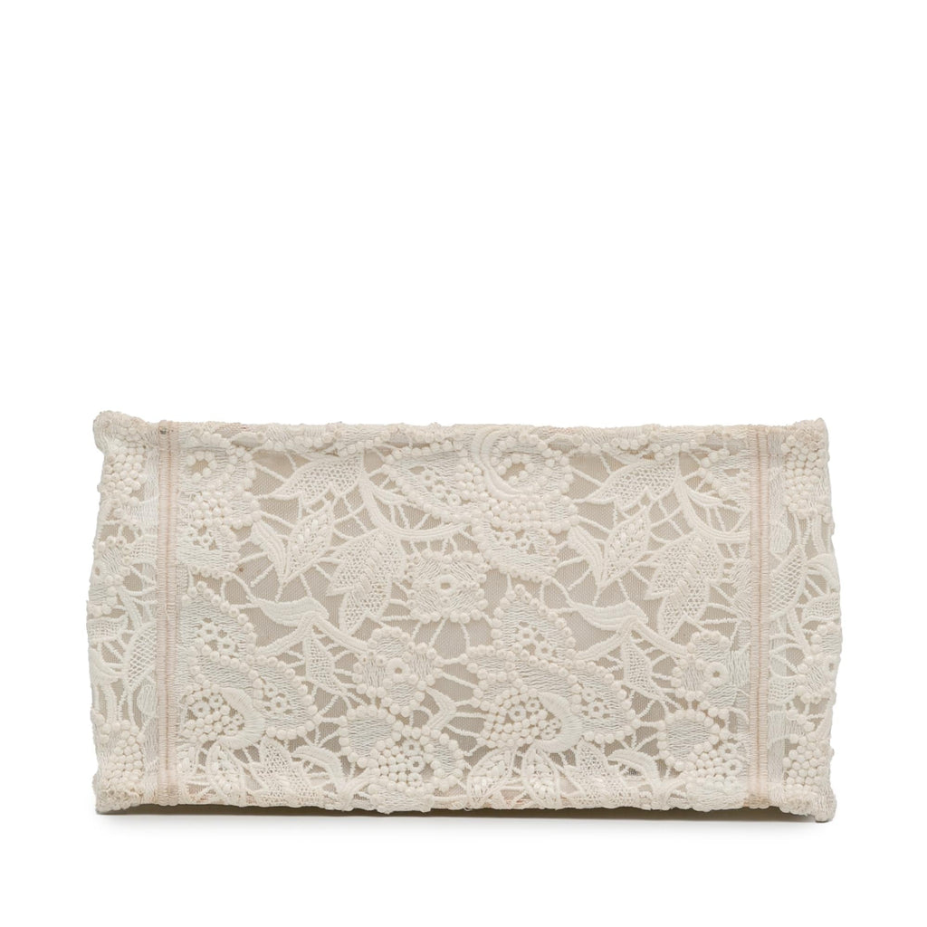 Dior Small D-Lace Embroidery Book Tote (SHG-x9rHGK)