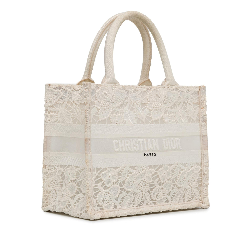 Dior Small D-Lace Embroidery Book Tote (SHG-x9rHGK)