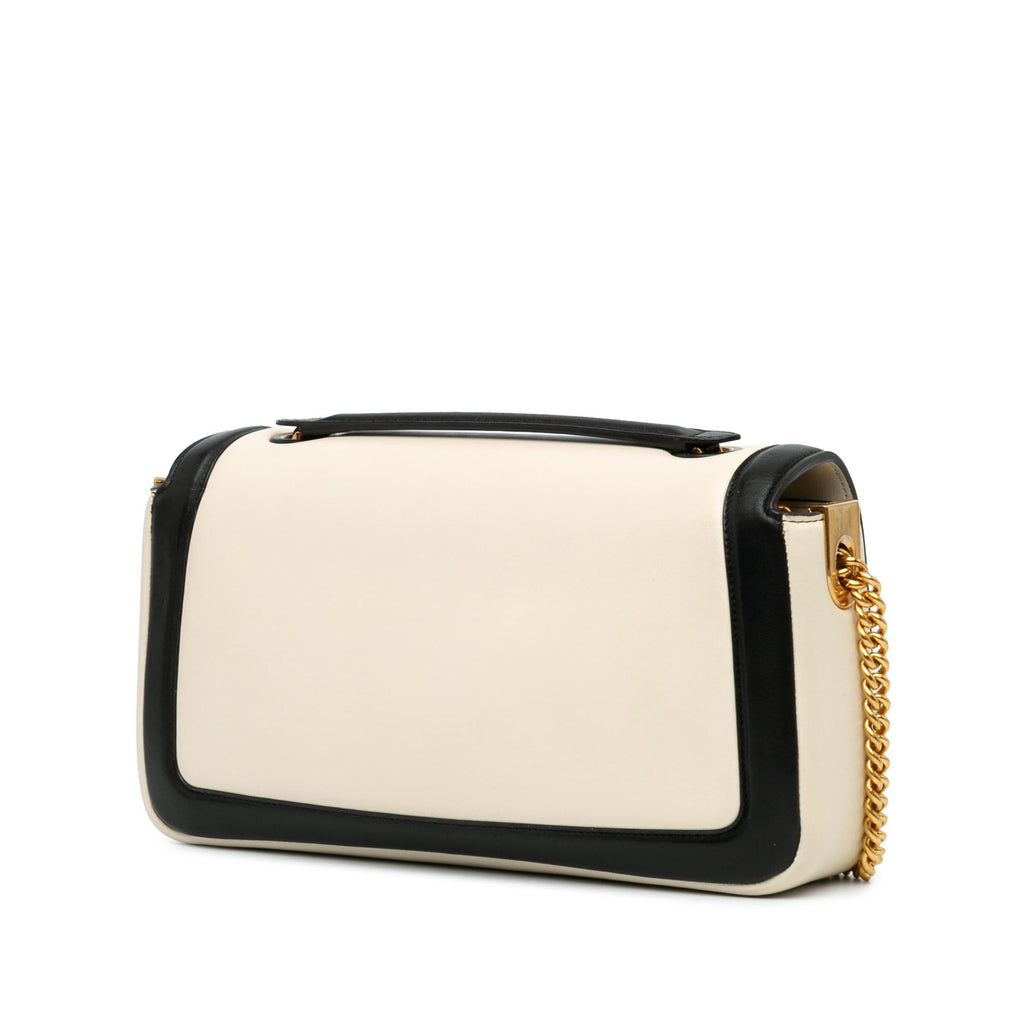 Fendi Bicolor Leather Chain Midi Baguette (SHG-Hf8LuU)