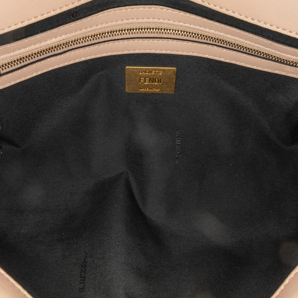 Fendi Bicolor Leather Chain Midi Baguette (SHG-HANO4S)