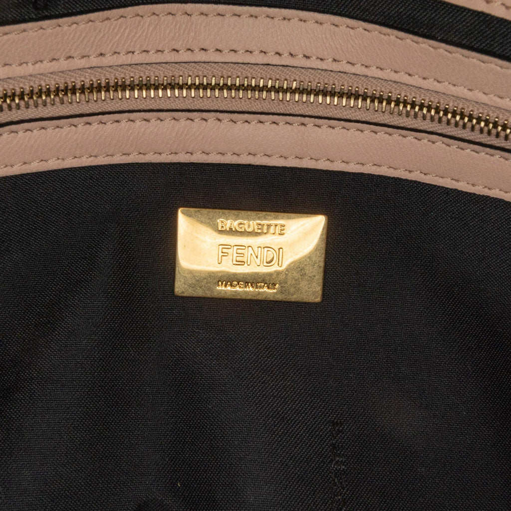 Fendi Bicolor Leather Chain Midi Baguette (SHG-HANO4S)