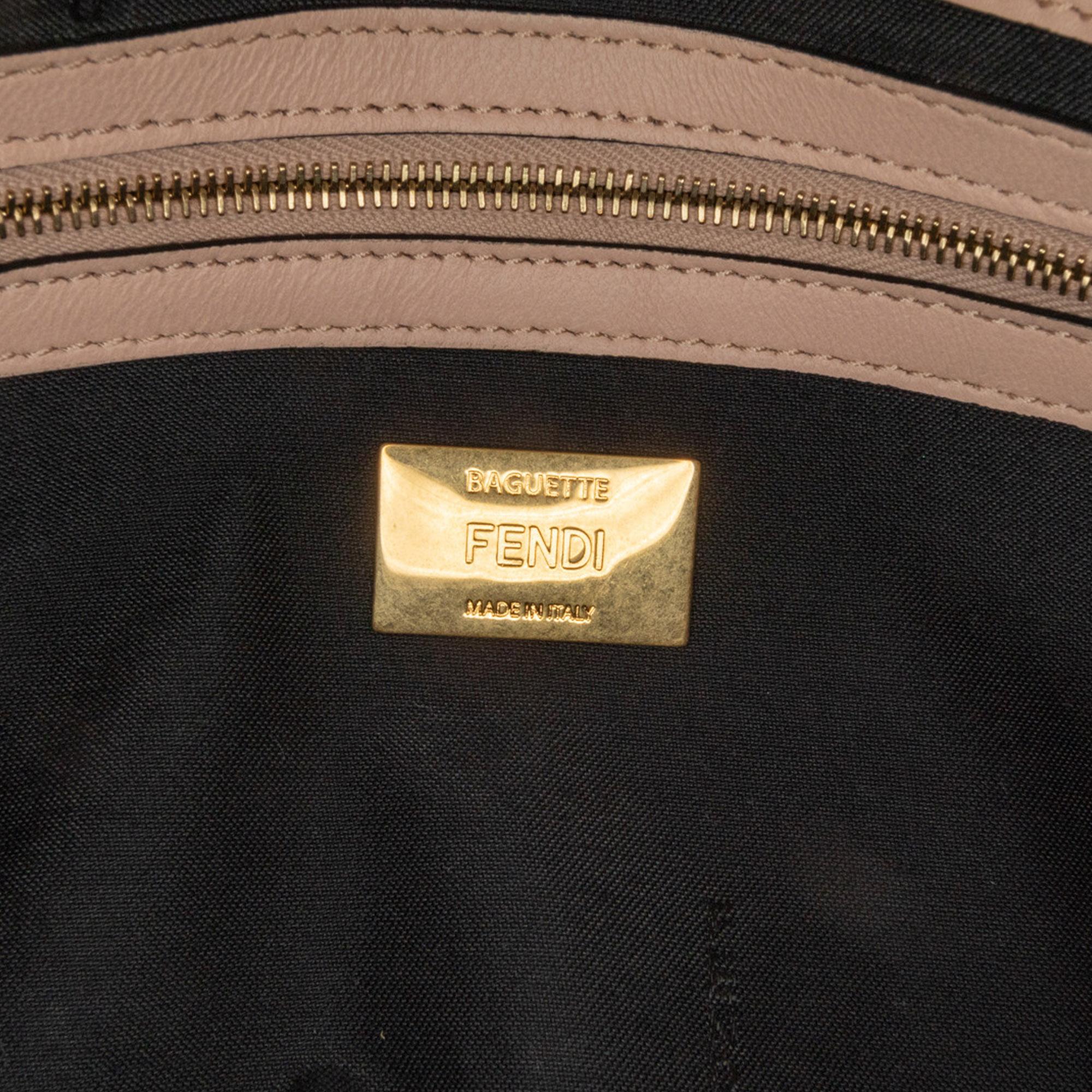 Fendi Bicolor Leather Chain Midi Baguette (SHG-HANO4S)