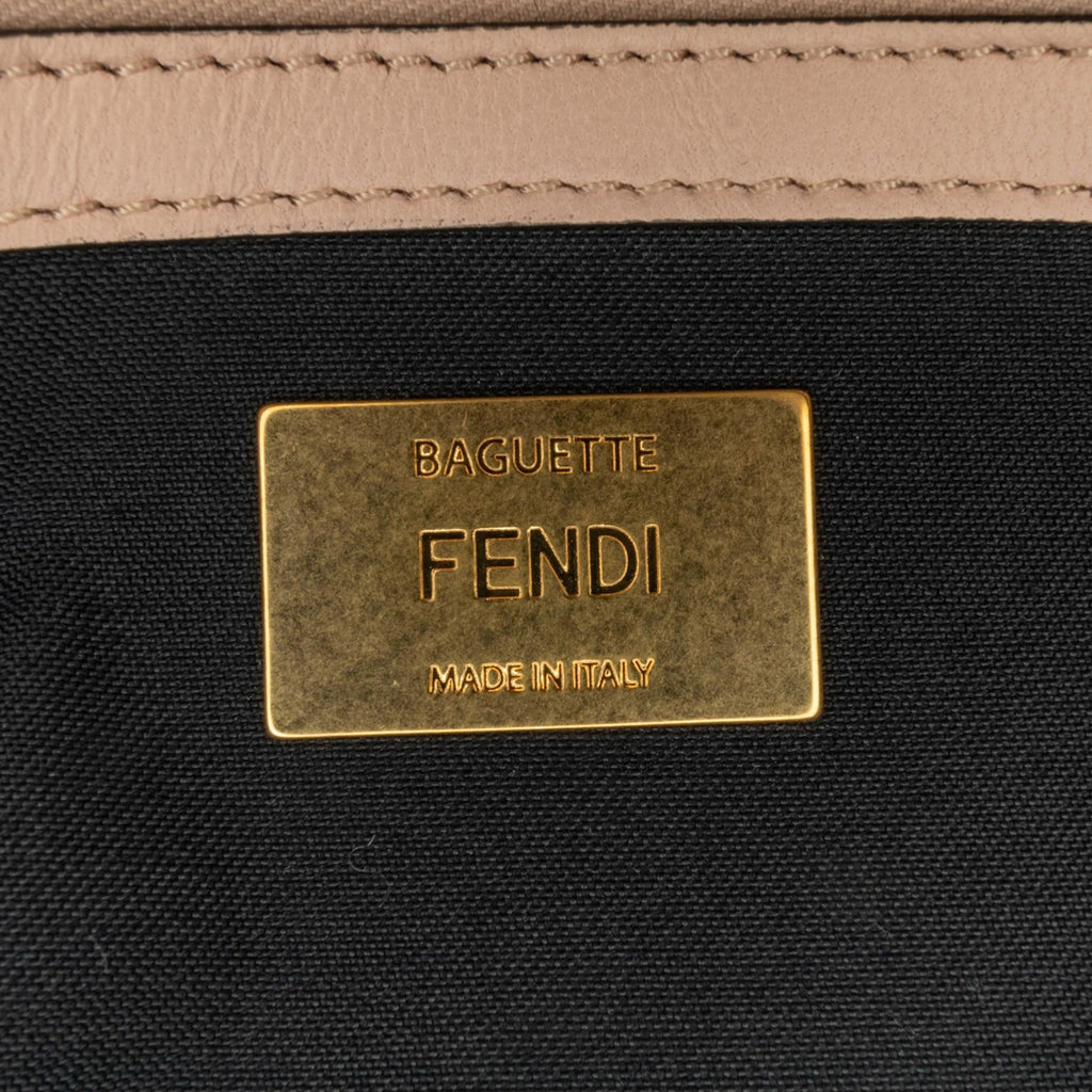 Fendi Bicolor Leather Chain Midi Baguette (SHG-HANO4S)