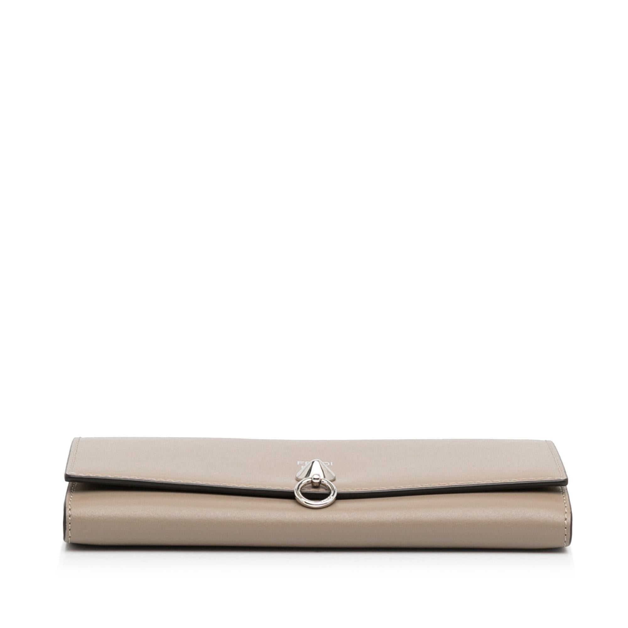 Fendi By The Way Long Wallet (SHG-rd0Thy)