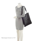 Fendi Calfskin Logo Flat N/S Tote (SHF-Vlwv6d)