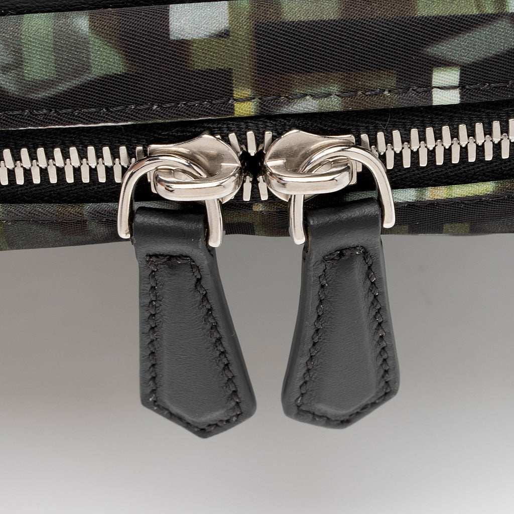 Fendi Camouflage FF Nylon Sling Bag (SHF-0nq7rU)