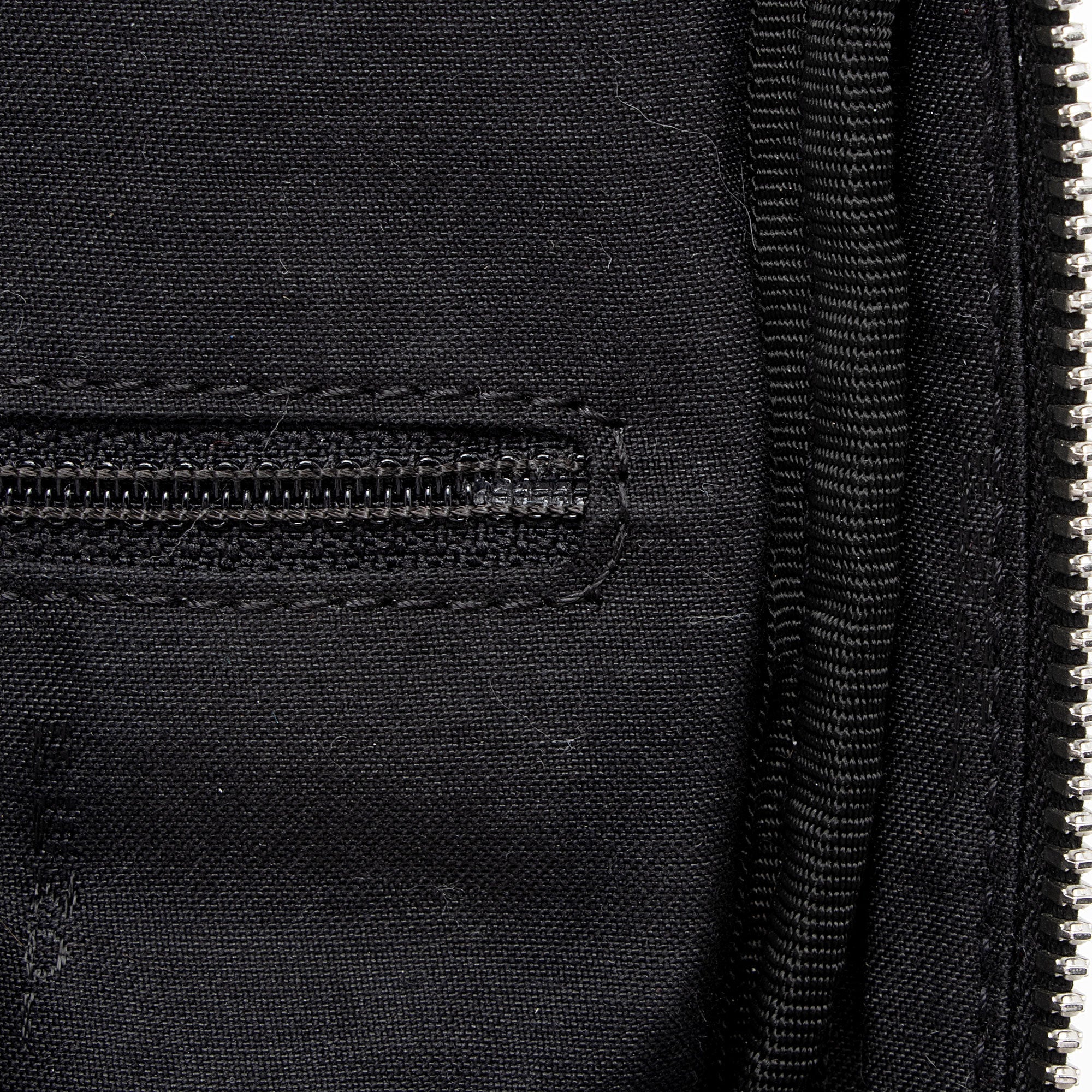 Fendi Camouflage FF Nylon Sling Bag (SHF-0nq7rU)