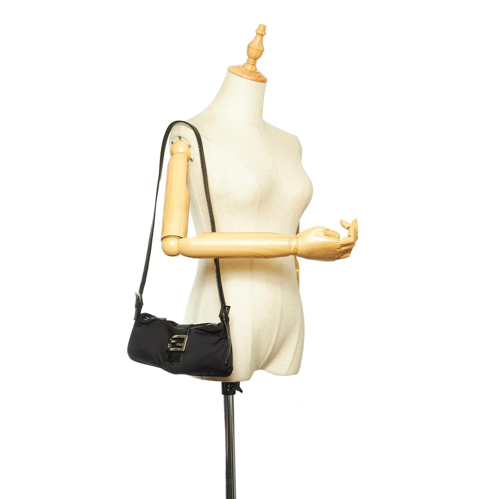 Fendi Canvas Shoulder Bag (SHG-22304)