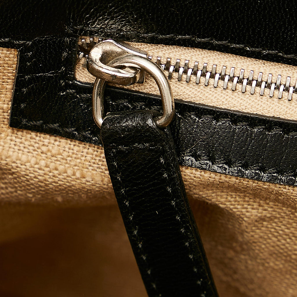 Fendi Canvas Shoulder Bag (SHG-31643)