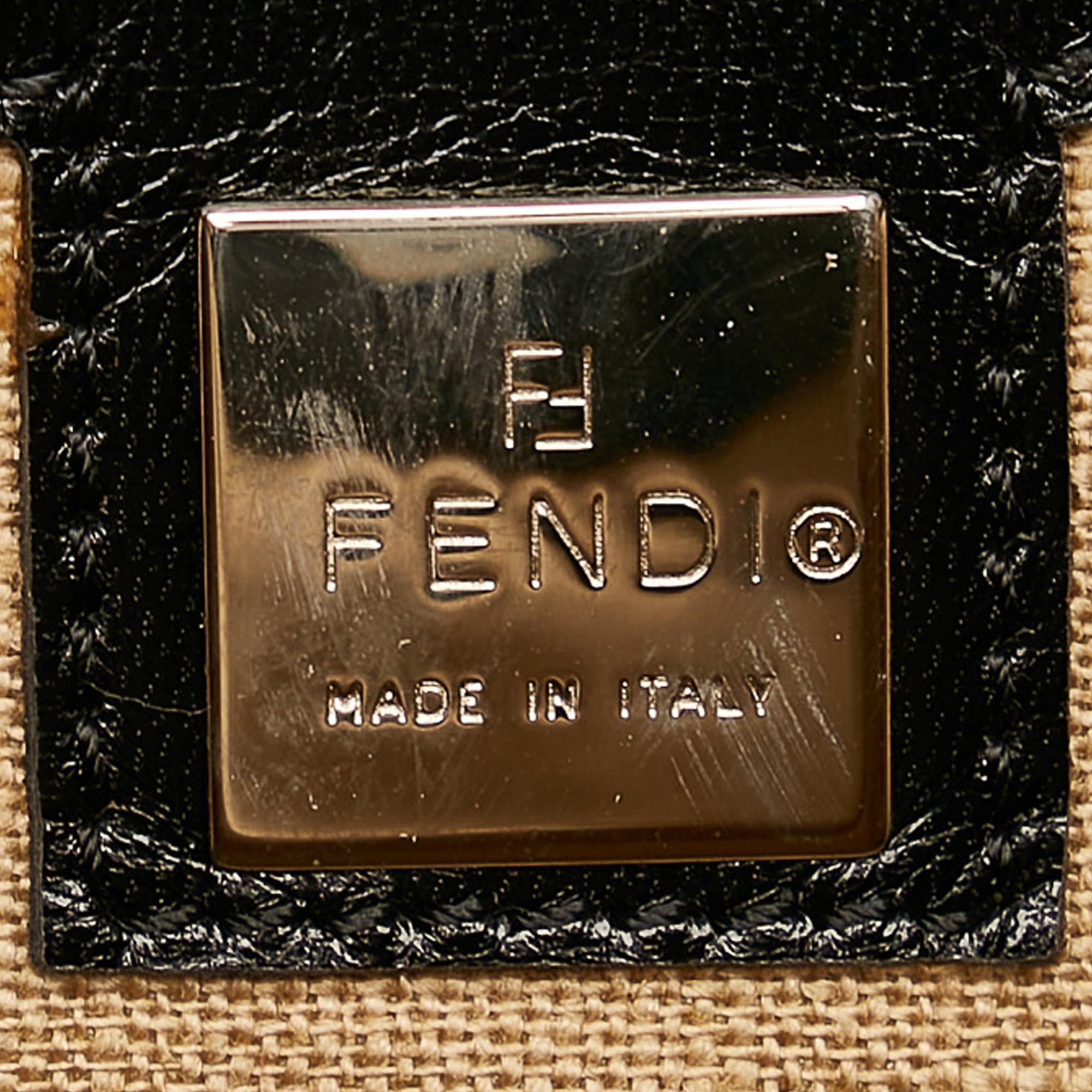 Fendi Canvas Shoulder Bag (SHG-31643)