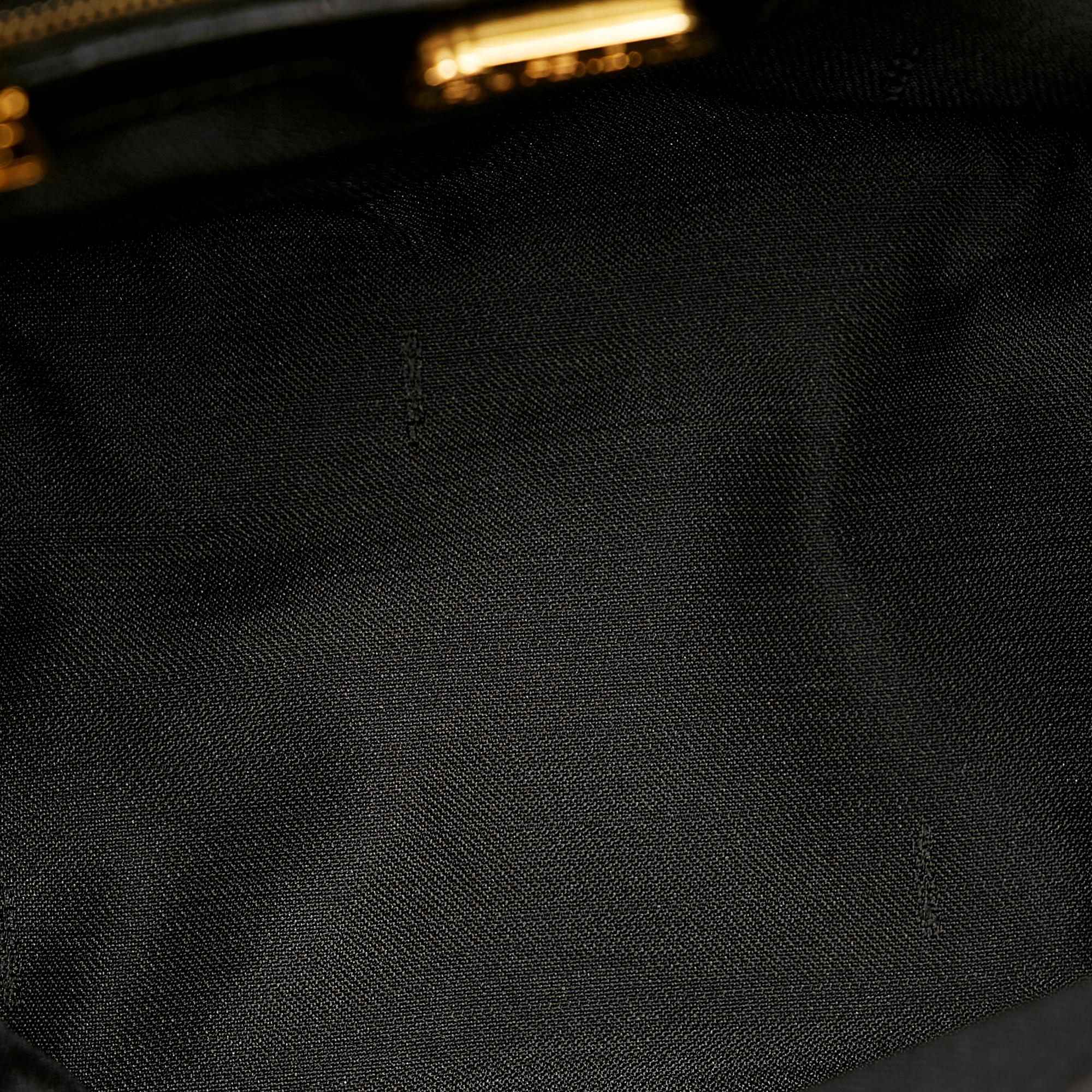 Fendi Canvas Shoulder Bag (SHG-31866)