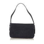 Fendi Canvas Shoulder Bag (SHG-Dfrie7)
