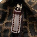 Fendi Canvas Zucca Tote (SHG-tjwRnh)