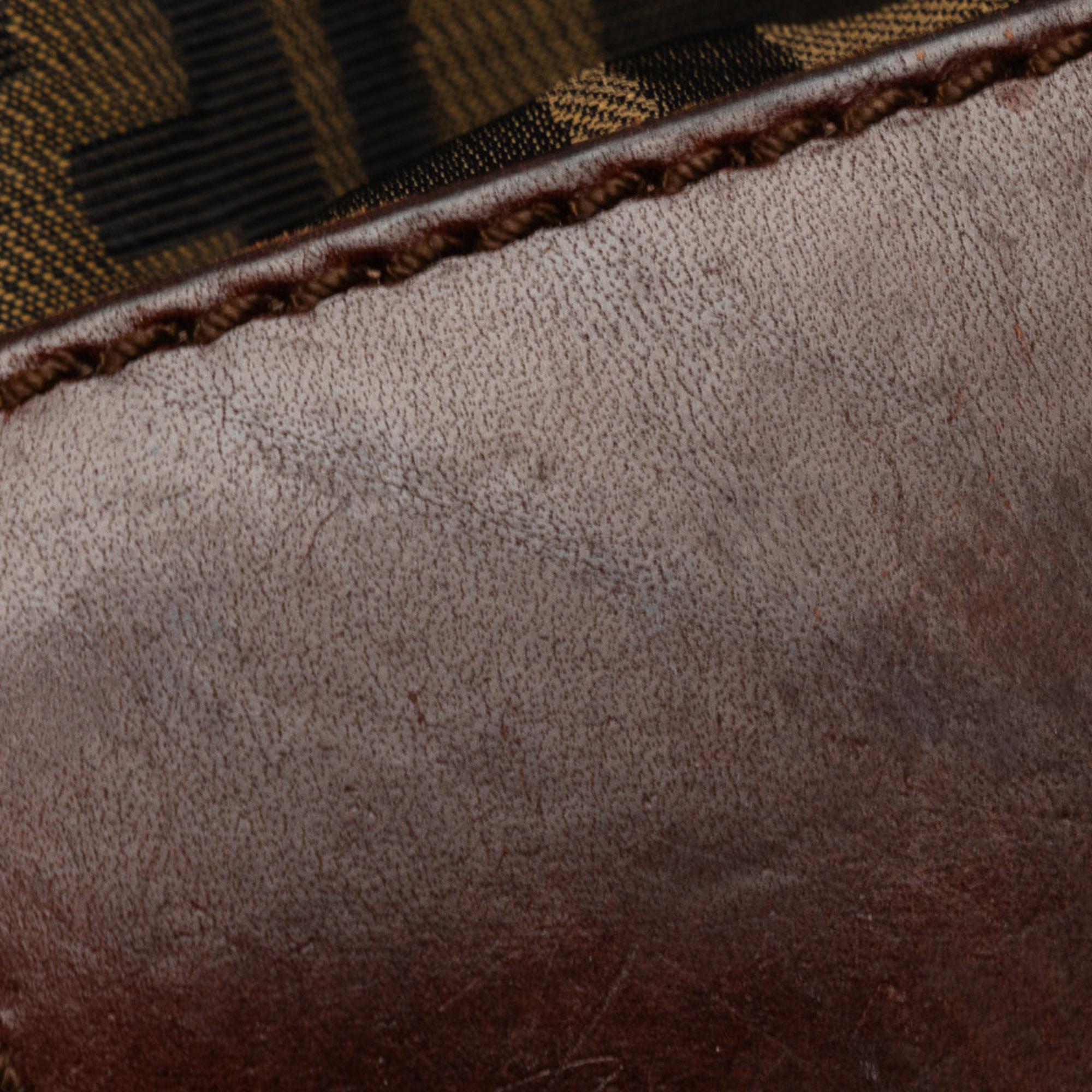 Fendi Canvas Zucca Tote (SHG-tjwRnh)