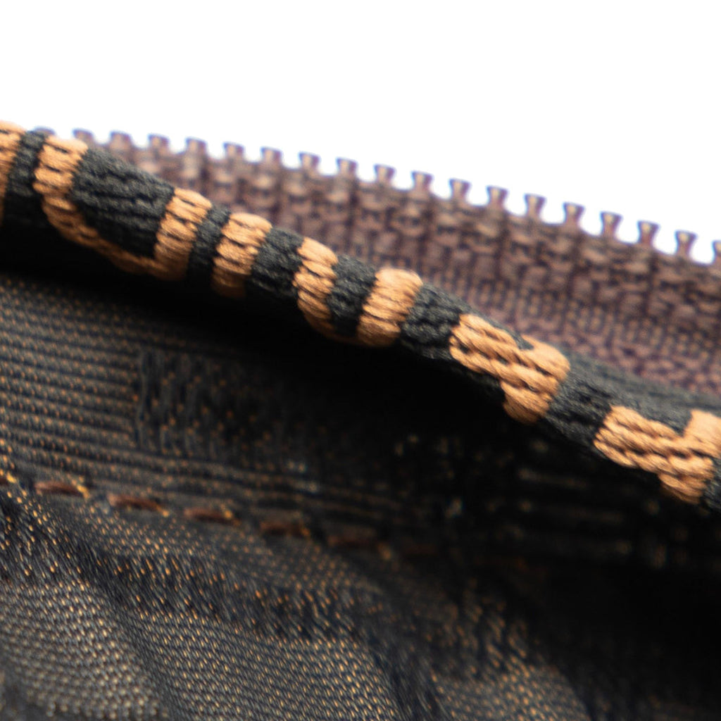 Fendi Canvas Zucca Tote (SHG-tjwRnh)