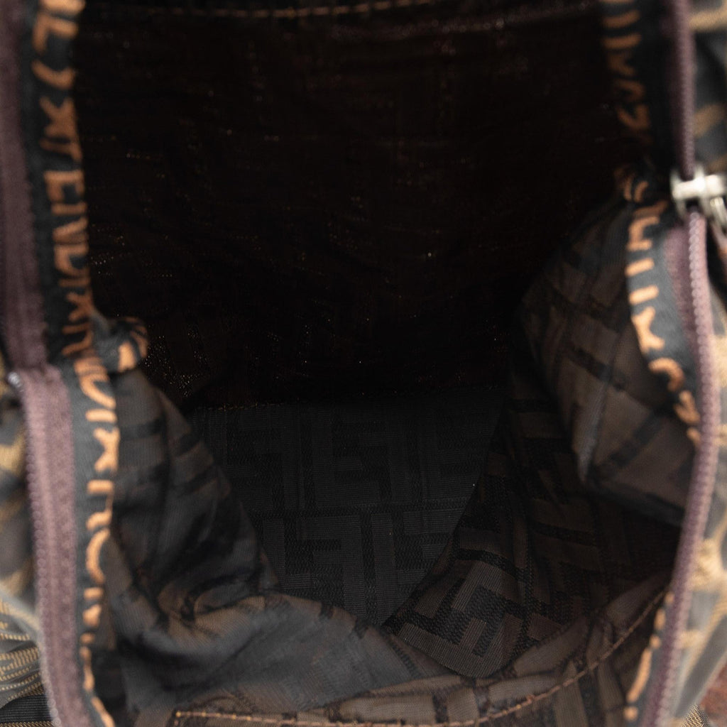 Fendi Canvas Zucca Tote (SHG-tjwRnh)
